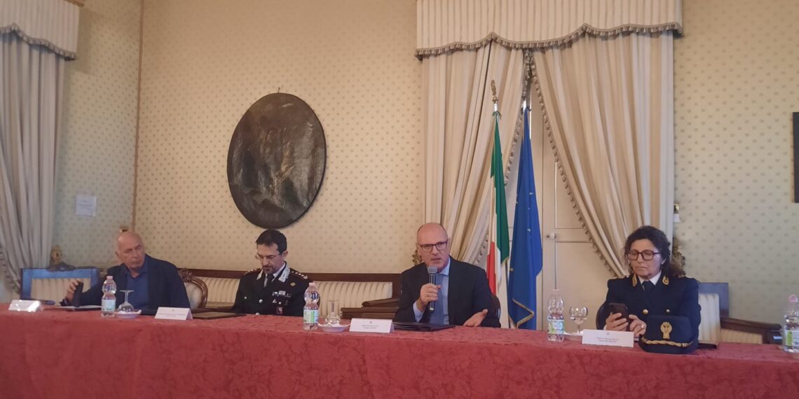 CASARANO / ACCORDO CON PREFETTURA PER IL CONTRASTO DELLA VIOLENZA SU DONNE E MINORI !!