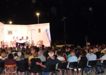 SPETTACOLI TEATRALI ALL’APERTO / allestimento di audio e luci e piani di sicurezza !!